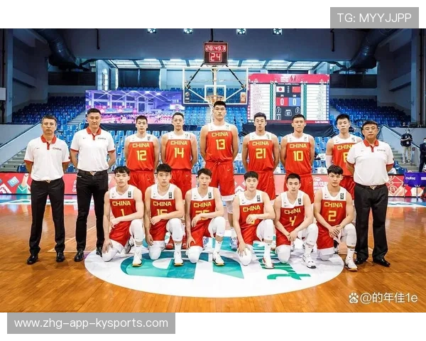 【暖心时刻】赛后颁奖！他用真情征服球迷，荣获“最受欢迎球员”称号